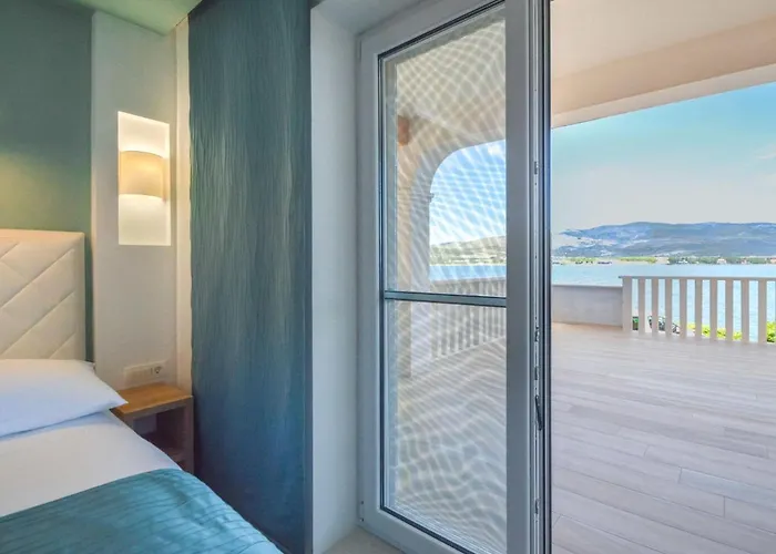 Mornar-5 By Interhome Apartmán Trogir