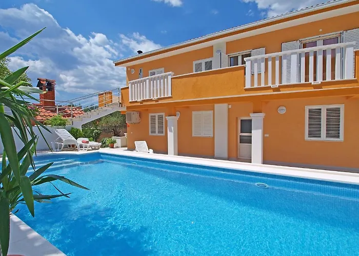 Apartmán Mornar-5 By Interhome Trogir