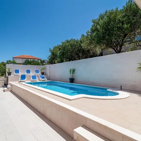 Apartment Mornar-5 By Interhome Trogir